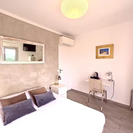 Szálloda Azur 3*