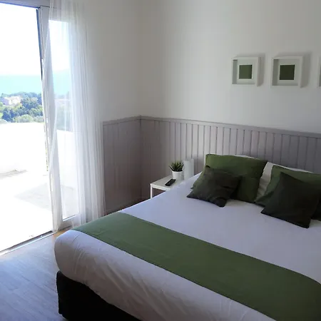 Azur Otel 3*