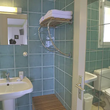 Azur Ξενοδοχείο 3*