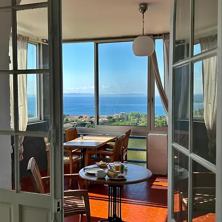 Azur Hotel