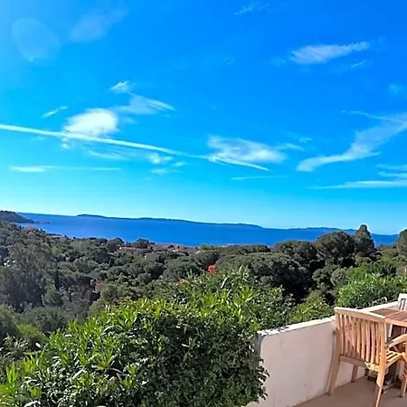 Azur Hotel 3*