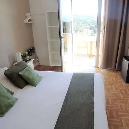 Azur Hotel