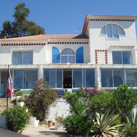 Azur Otel Le Lavandou